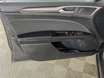 2017 Ford Fusion Hybrid SE