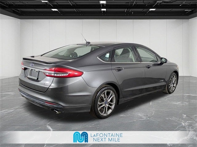 2017 Ford Fusion Hybrid SE