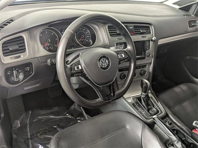 2015 Volkswagen Golf SportWagen SE