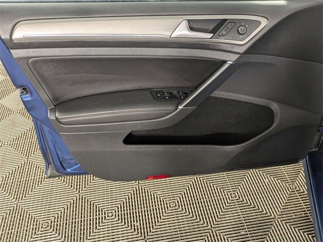 2015 Volkswagen Golf SportWagen SE