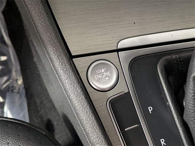 2015 Volkswagen Golf SportWagen SE