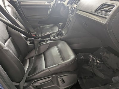 2015 Volkswagen Golf SportWagen SE