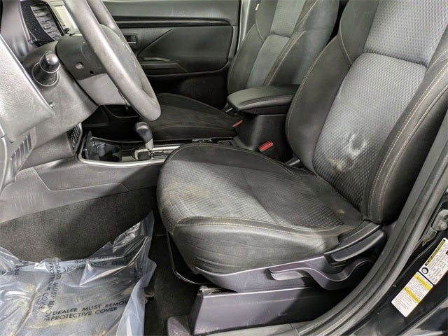 2019 Mitsubishi Outlander ES