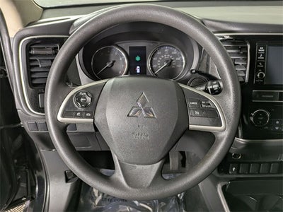 2019 Mitsubishi Outlander ES