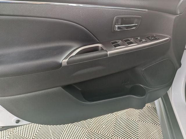 2025 Mitsubishi Outlander Sport 2.0 SE